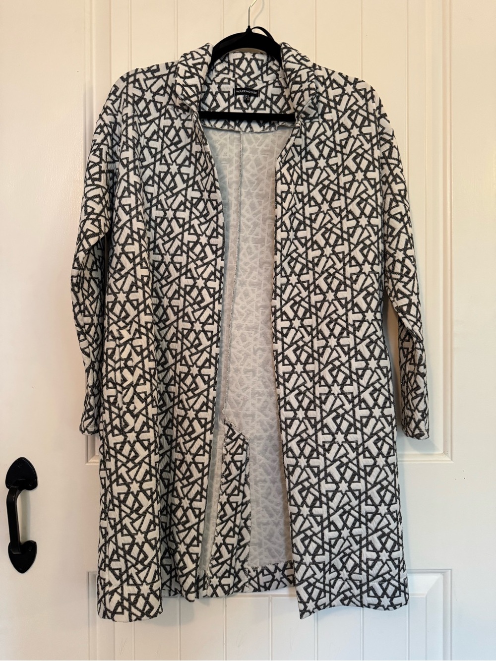 Warehouse Cream & Gray Geometric Open-Front Trench Coat